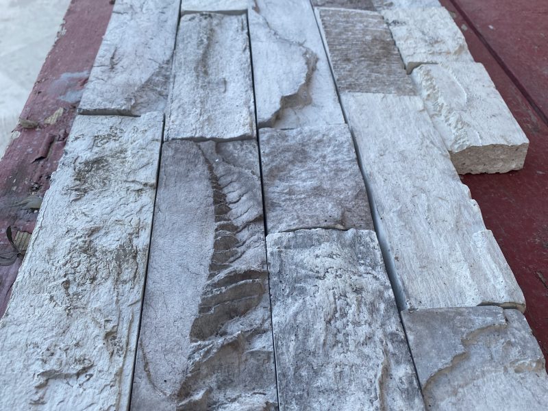 Decorative real veneer stone..